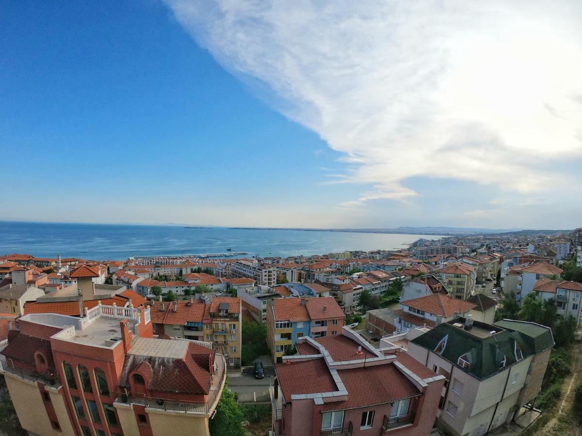 Apartment In St. Vlas With Terrace Sveti Vlas Extérieur photo