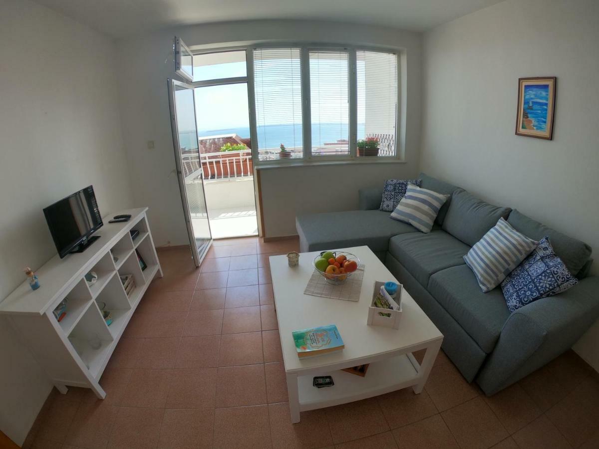 Apartment In St. Vlas With Terrace Sveti Vlas Extérieur photo