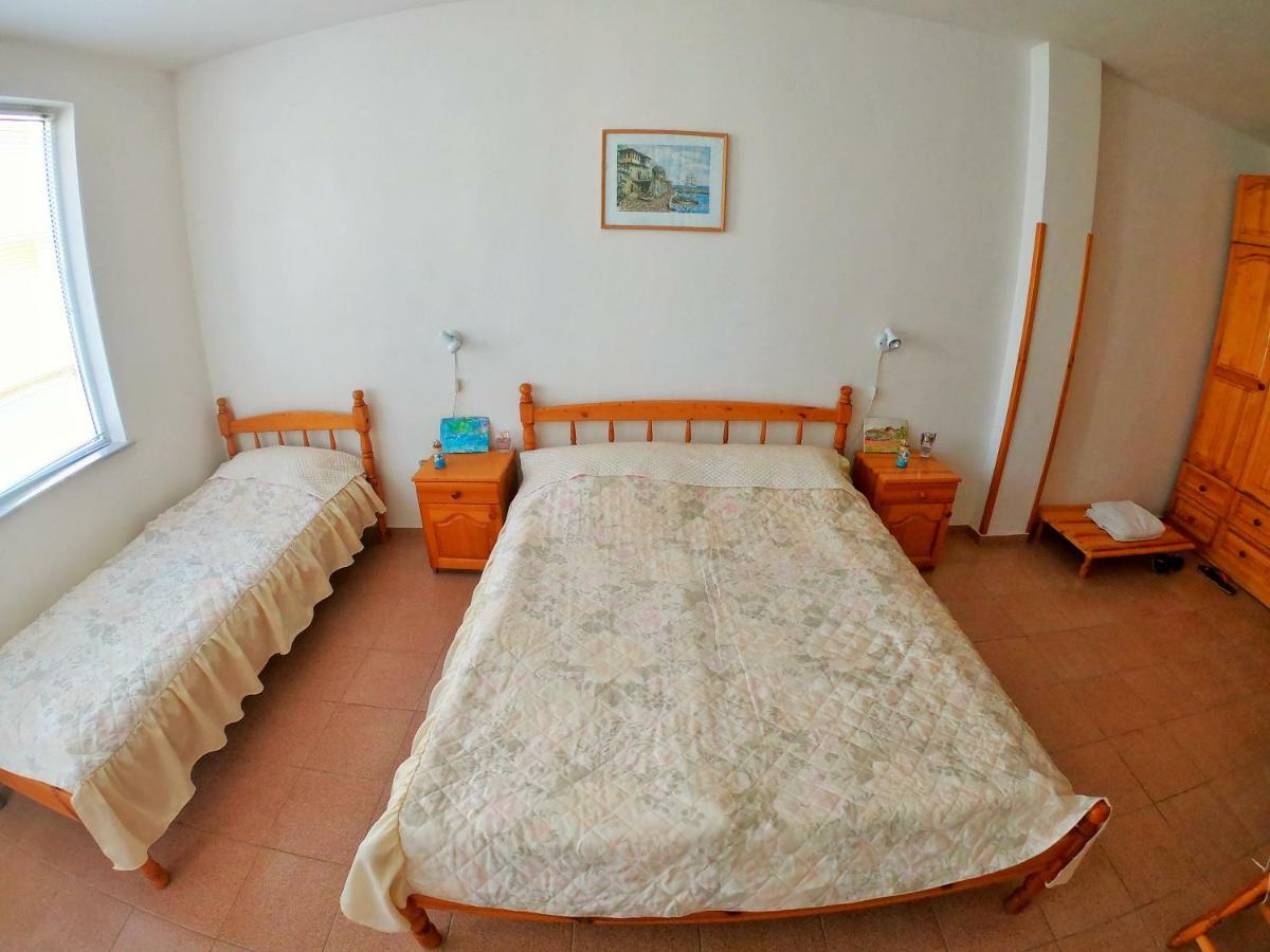 Apartment In St. Vlas With Terrace Sveti Vlas Extérieur photo
