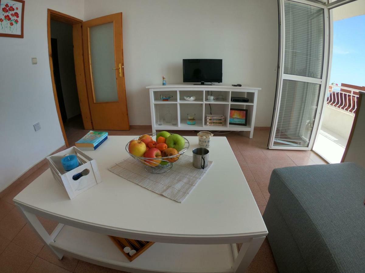 Apartment In St. Vlas With Terrace Sveti Vlas Extérieur photo