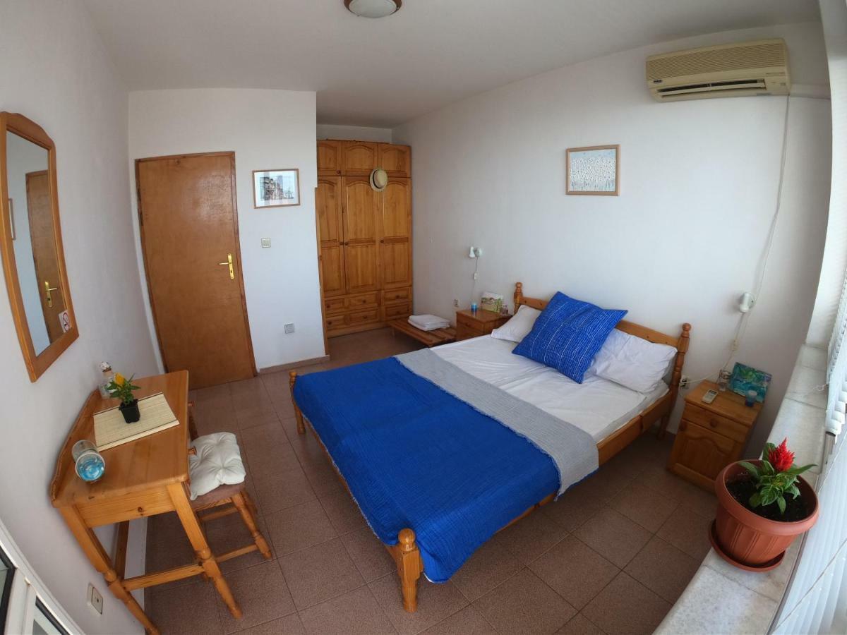 Apartment In St. Vlas With Terrace Sveti Vlas Extérieur photo
