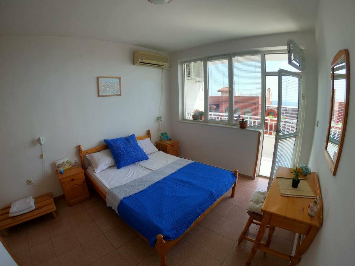 Apartment In St. Vlas With Terrace Sveti Vlas Extérieur photo