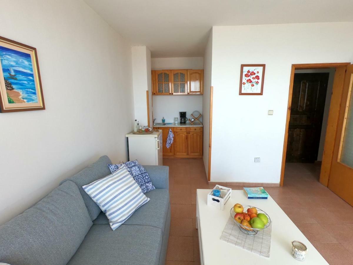 Apartment In St. Vlas With Terrace Sveti Vlas Extérieur photo