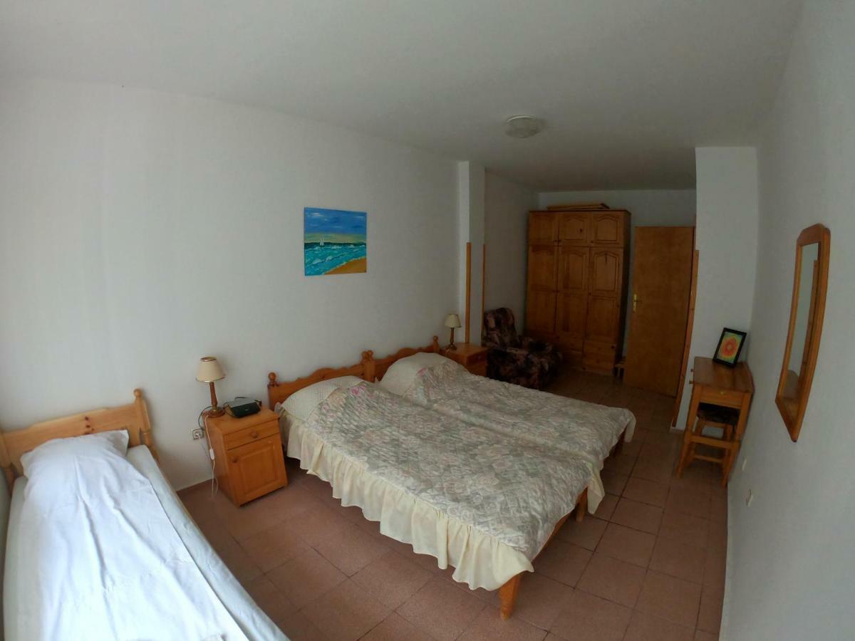 Apartment In St. Vlas With Terrace Sveti Vlas Extérieur photo